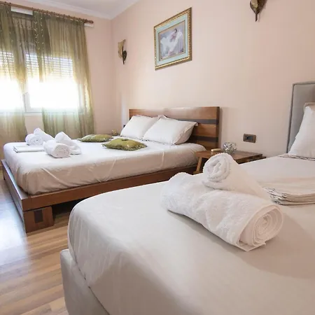 Tirana Central Apartment *