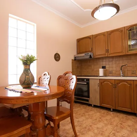 Tirana Central Apartment