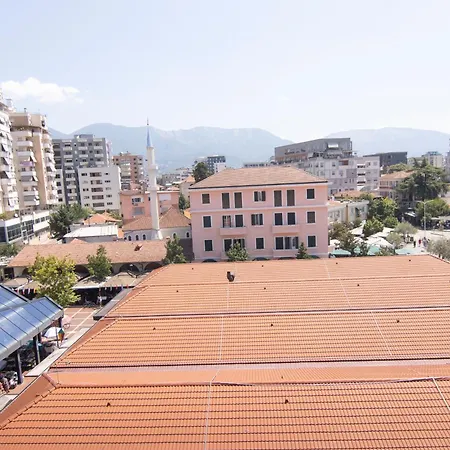 Tirana Central Apartment * טיראנה