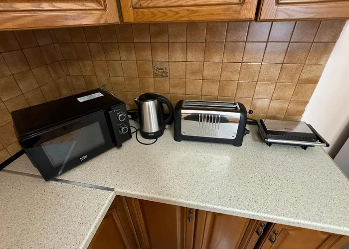 Tirana Central Apartment דירה