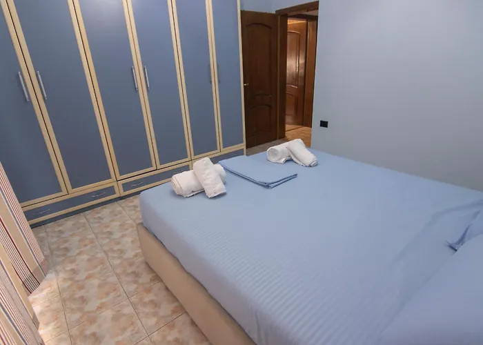 Tirana Central Apartment * טיראנה